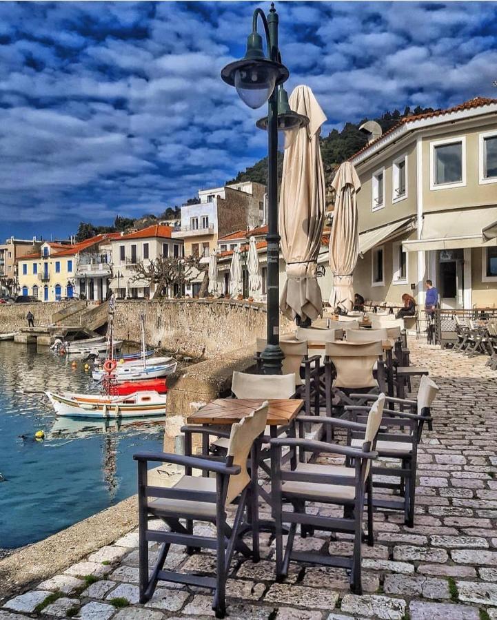 Nafpaktos Beach Luxury Suites Екстер'єр фото