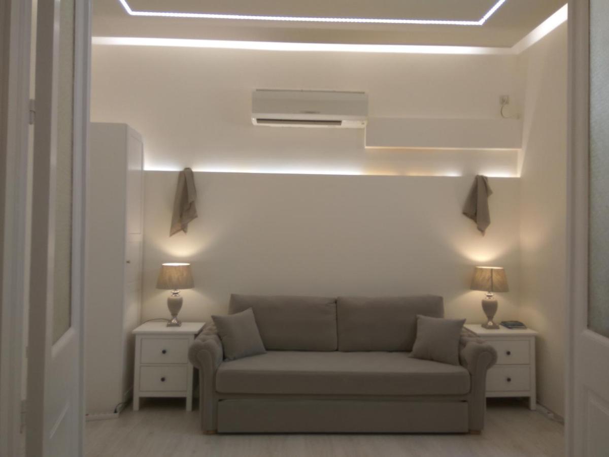 Nafpaktos Beach Luxury Suites Екстер'єр фото
