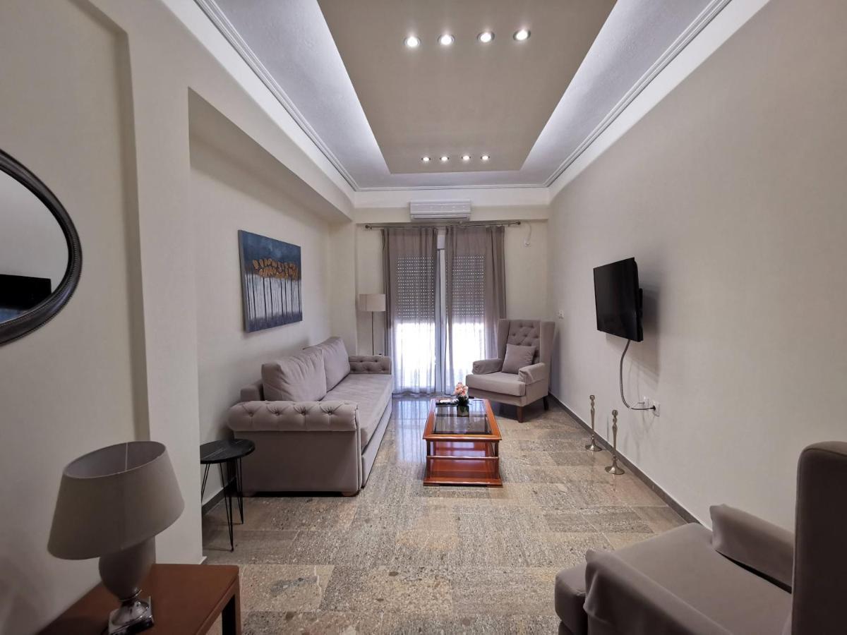 Nafpaktos Beach Luxury Suites Екстер'єр фото