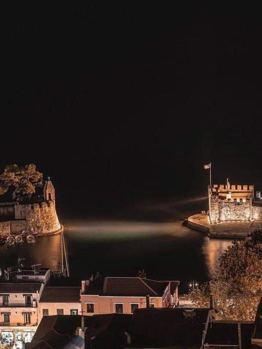 Nafpaktos Beach Luxury Suites Екстер'єр фото