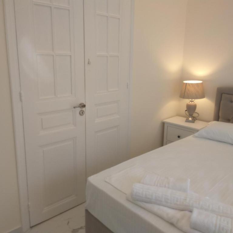 Nafpaktos Beach Luxury Suites Екстер'єр фото